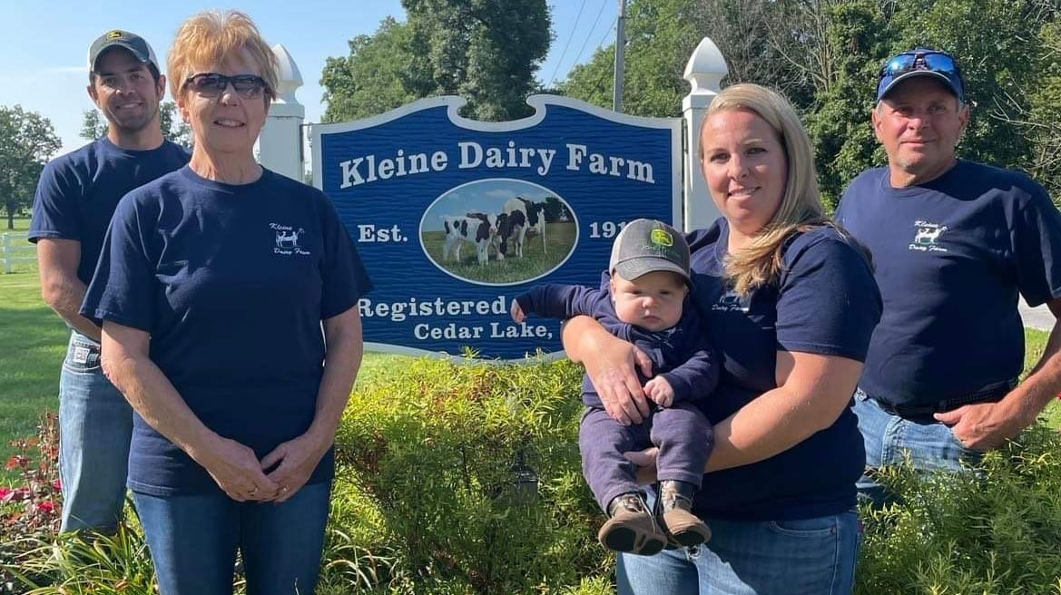 Kleine Dairy Farm Family pic